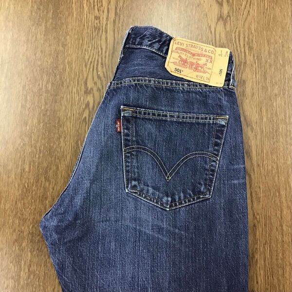【GE150】Levi's 501 W32 L34 定番ストレート 色落ち加工 ジーンズ ジーパン デニムパンツ メンズブランド古着 リーバイス501 送料無料
