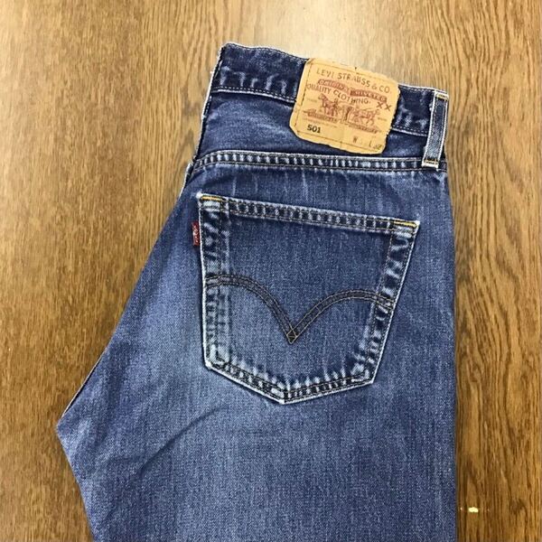 【GE162】Levi's 501 W31 L32 定番ストレート ジーンズ ジーパン デニムパンツ メンズブランド古着 リーバイス501 送料無料