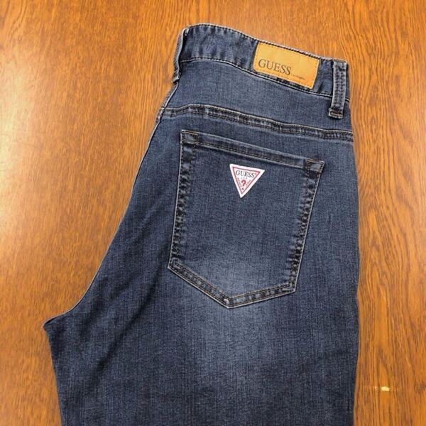 【GE184】GUESS 76(30) 色落ち加工 ジーンズ ジーパン デニムパンツ ストレッチ生地 裾再現仕上げ メンズブランド古着 ゲス 送料無料