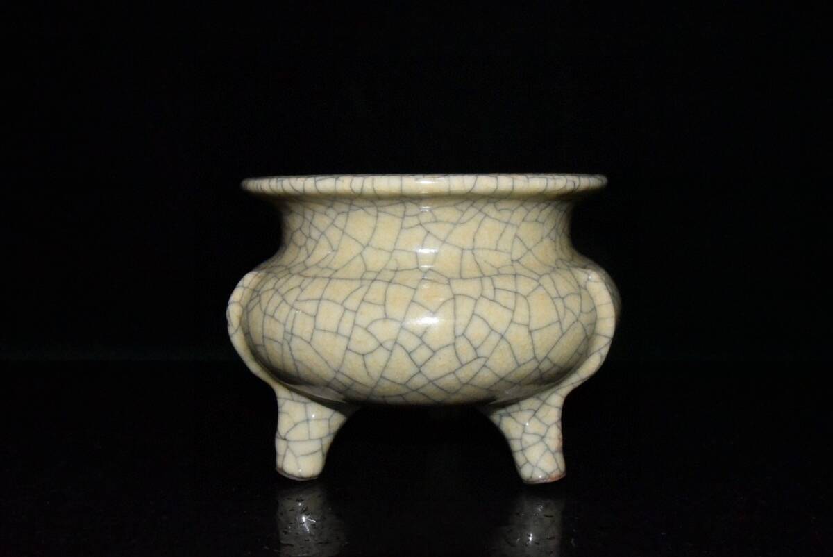 旧蔵　南宋哥窯　米黄釉　双耳香炉 唐物　時代物　アンティーク　美品 旧蔵 南宋哥窯 米黄釉 双耳香炉 唐物 時代物 アンティーク 美品