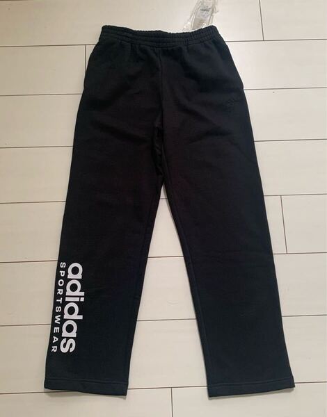 ¥4,950アディダスadidas★裏フリーススウェットパンツ【160】