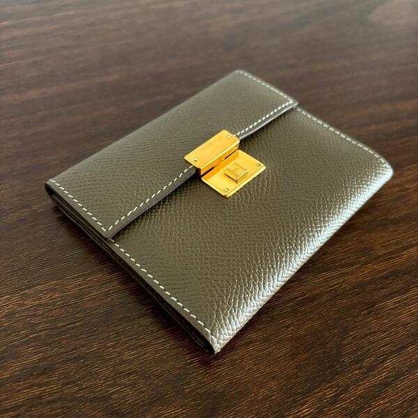 入手困難美品『エルメスHERMES』クリック ミニ エトゥープ エトープ ヴォーエプソン ゴールド金具カードケース財布C刻印2018年