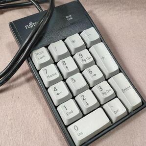 富士通 USB テンキー 深めの打鍵感 121Y5