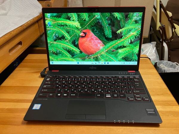LIFEBOOK UH75/B3 Core i5 8250U メモリ4GB SSD128GB フルHD office 美品