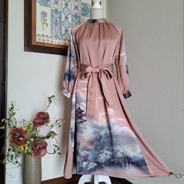 ★ 着物リメイク/付け下げ/ラグランスリーブ/ハイネックワンピ―ス/一点物 ★ ハンドメイド正絹結婚式観劇パーティー