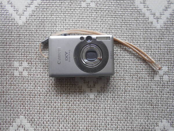 IXY DIGITAL 55 ☆美品☆ Canon IXY DIGITAL 55 キヤノン コンパクトデジタルカメラ シルバー【付属品多数】送料無料