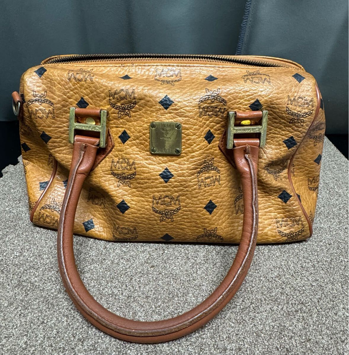 Yahoo!オークション -「mcm ミニボストン」の落札相場・落札価格