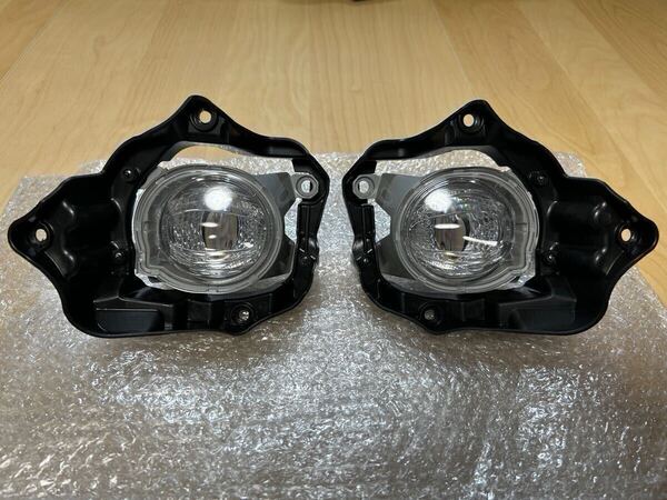 TOYOTA トヨタ 純正 ヤリスクロス用 フォグランプセット 12-611 12-643他 美品