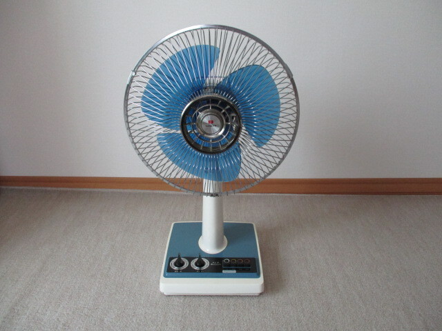 ☆平2027 昭和レトロ 日立 扇風機 HITACHI D-30WK オレンジ
