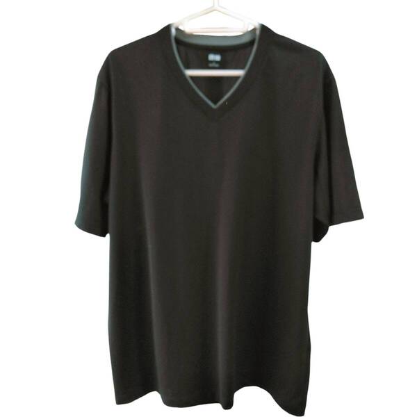 送料込!美品/匿名《UNIQLO/ユニクロ》メンズ 半袖Tシャツ エアリズム Vネック 二重襟 メッシュ薄地 ストレッチ 吸水速乾 Lサイズ 黒