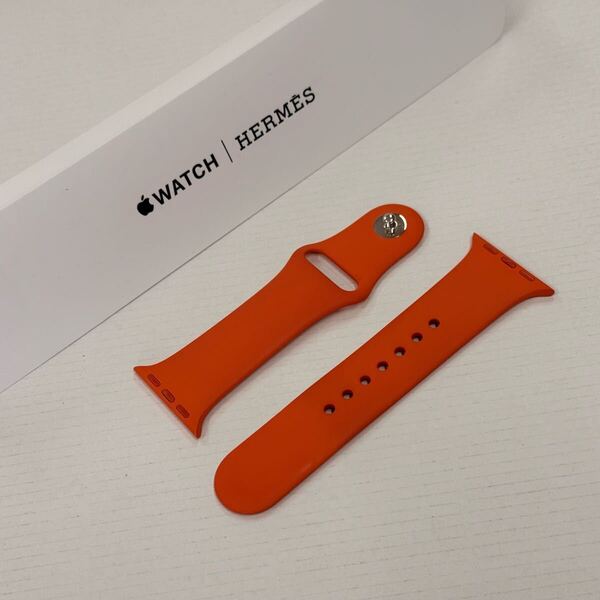 ☆即決 Apple Watch HERMES オレンジ スポーツバンド 42mm 41mm 40mm 38mm エルメス 純正 アップル ウォッチ ラバーバンド S/M 728
