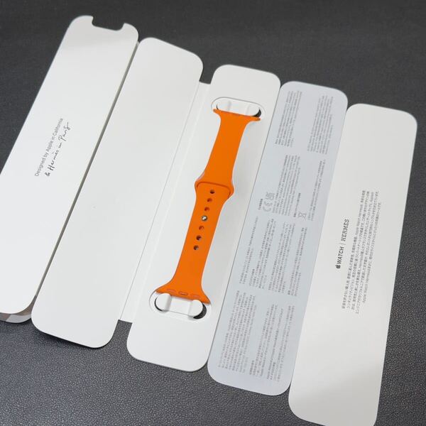 ☆未使用 即決 Apple Watch HERMES オレンジ スポーツバンド 42mm 41mm 40mm エルメス 純正 アップルウォッチ ラバーバンド S/M 781