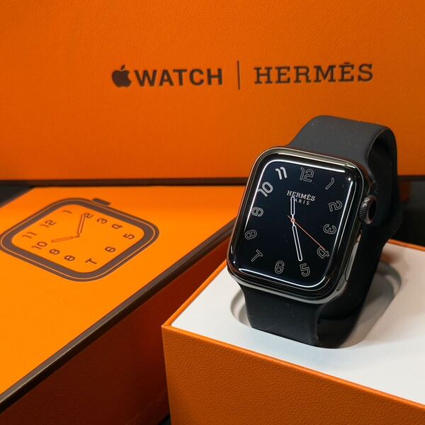 ☆即決 Apple watch エルメス 黒 シリーズ5 アップルウォッチ HERMES Series5 40mm 心電図 ブラックステンレス GPS+Cellular 785
