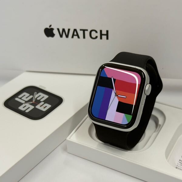 ☆即決 美品 Apple Watch SE2 44mm シルバーアルミニウム アップルウォッチ GPSモデル 第2世代 454