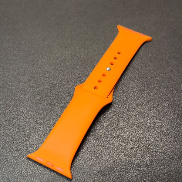 ☆即決 Apple Watch HERMES オレンジ スポーツバンド 42mm 41mm 40mm 38mm エルメス 純正 アップルウォッチ ラバーバンド S/M 884