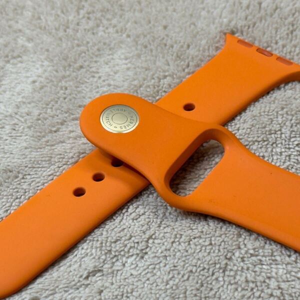 ☆即決 美品 Apple Watch HERMES オレンジ スポーツバンド 42mm 41mm 40mm 38mm エルメス 純正 アップルウォッチ ラバーバンド S/M 894