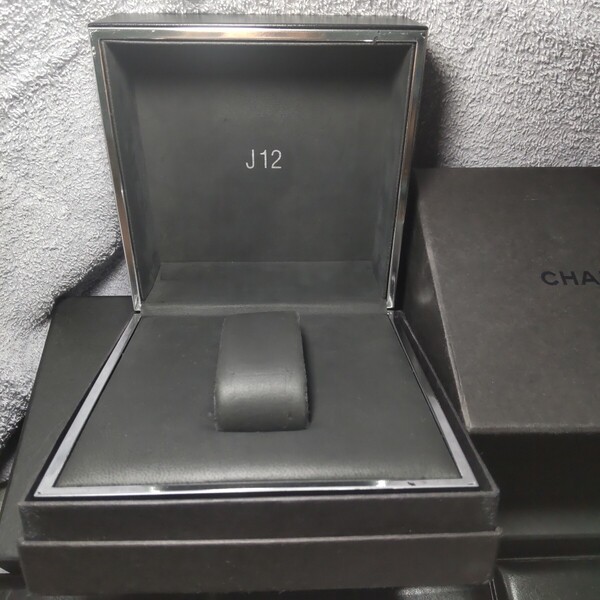 CHANEL 純正 シャネル 時計 箱 ウォッチ ケース ボックス 黒 内箱 黒 外箱 化粧箱 空箱 BOX 正規 ボックス 保護 保存 収納 J12 付属品 05