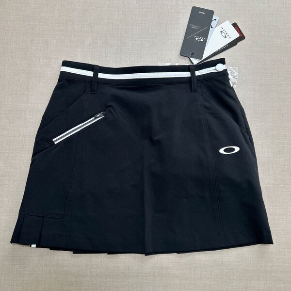 新品・未使用 OAKLEY ゴルフ インナーパンツ付きスカート ◆ M ◆ FOA500533 ブラック オークリー