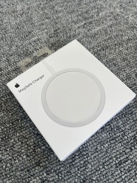 純正品 MagSafe充電器 ワイヤレス 即購入歓迎