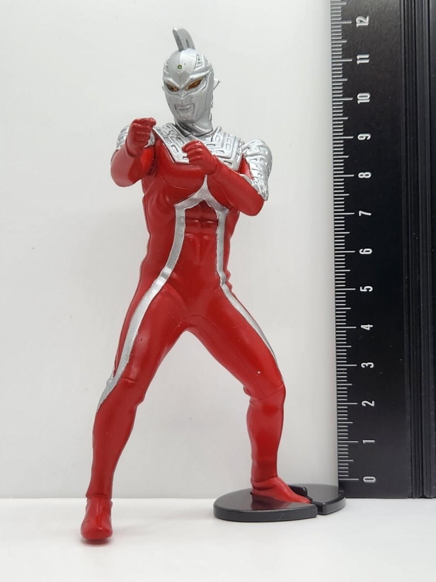 Kemur Man Ultraman Bandai 2000 Ultra Q Monster Series Figure