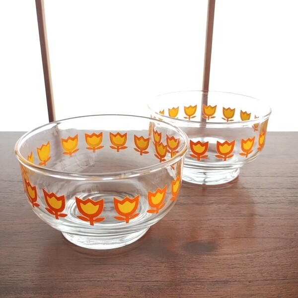 未使用 TOYO ヴィンテージ 脚付きグラス 2個セット かき氷カップ デザート鉢 昭和レトロ 硝子食器 高台鉢 花柄 チューリップ レトロポップ