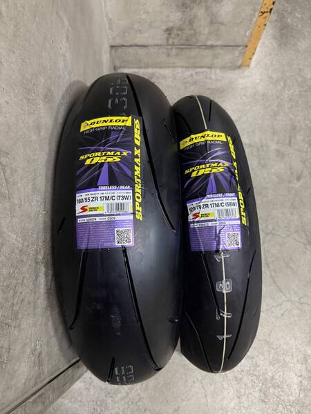 ☆【AZ】ダンロップ SPORTMAX Q5S スポーツマックスキューファイブS 120/70ZR17 (58W) & 180/55ZR17 (73W) 前後セット 新商品