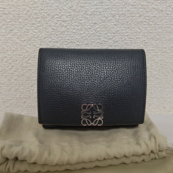 【極美品】ロエベ アナグラム バーティカルウォレットスモール ブラック 三つ折り財布