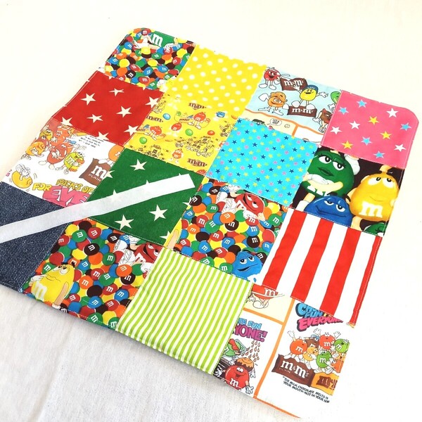手作り☆保冷保温ランチクロス☆42×42cm☆m&m's☆パッチワークデザイン