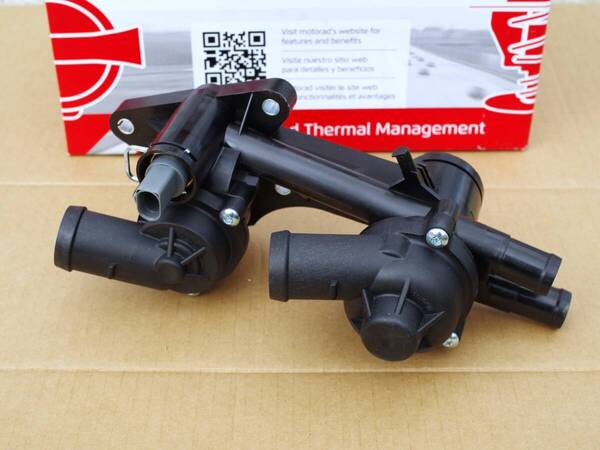 サーモスタットユニット・クーラントレギュレーター*VW1.4TSI BMY/BLG/CAV/CTH用*Golf5/6/Polo(6R)/Touran(1T)など*MotoRad製*社外新品