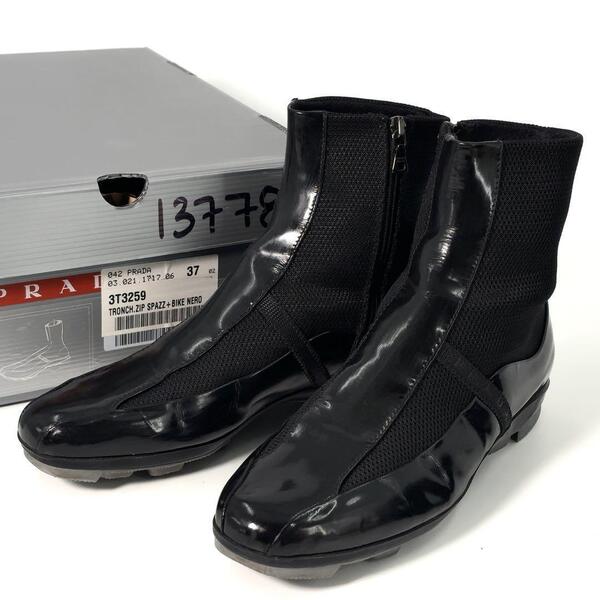 【高級】PRADA プラダ ブーツ エナメルレザー ロゴ 軽量