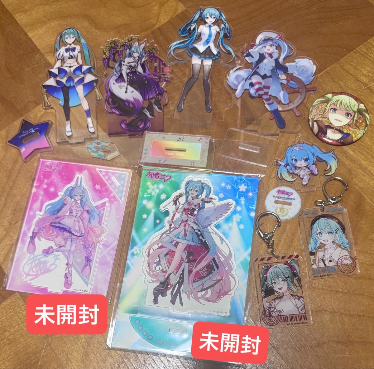初音ミク グッズセット アクリルスタンド 缶バッジ