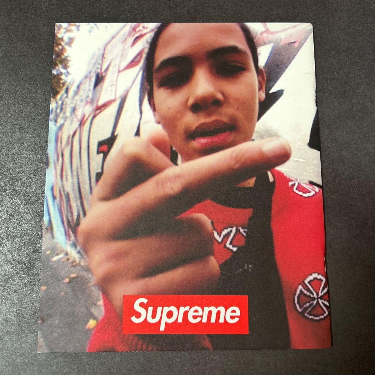 セール 一番安い 2025年最新】Yahoo!オークション -supreme zine(ファッション)の アート・デザイン・音楽