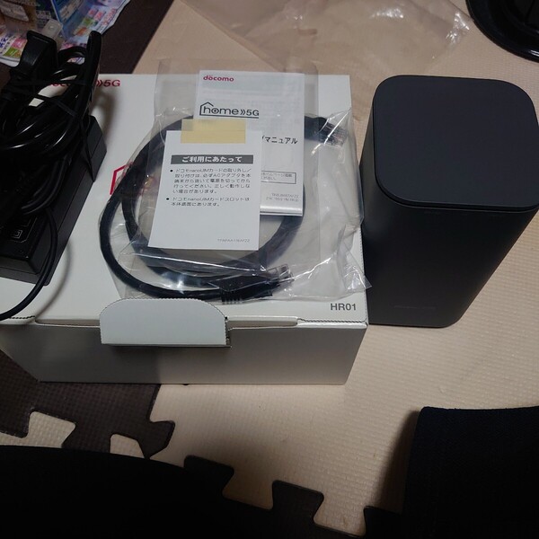 動作品 docomo HR01 home5g Wi-Fiルーター 美品