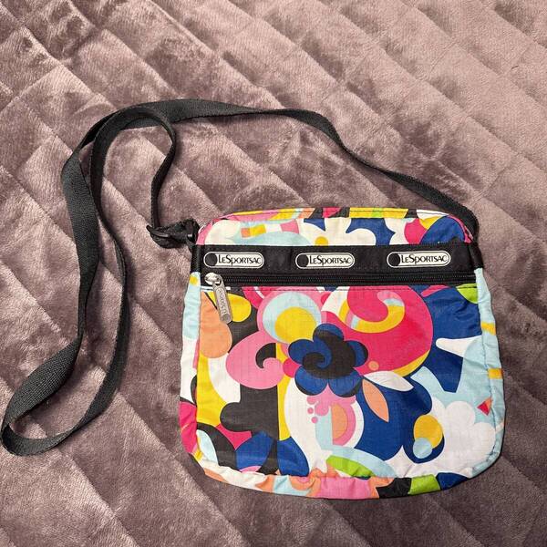 ◆当日発送◆【極美品】 LESPORTSAC レスポートサック ポシェット ナイロン製 ショルダー レディース お出かけ お買い物 旅行