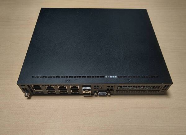 supermicro SuperServer E300-9D-8CN8TP Xeon D-2146NT
