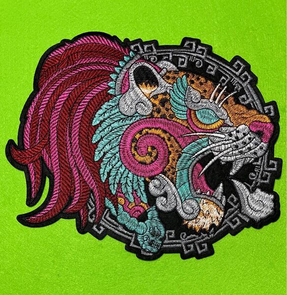 ピンクタイガー 背中向 刺繍ワッペン アイロン パッチ 大判