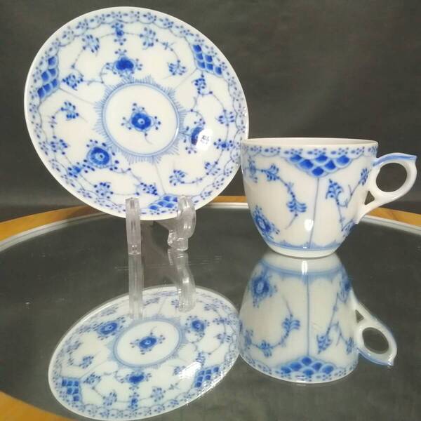 DENMARK印有 未使用◇自宅保管 ロイヤルコペンハーゲン ブルーフルーテッド ハーフレース カップ&ソーサー ROYAL COPENHAGEN