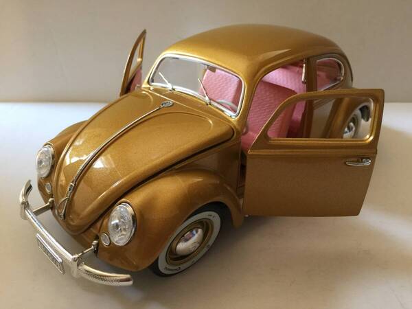 ブラーゴ Burago 1/18 1955 フォルクスワーゲン Volkswagen Kafer-Beetle Gold Collection イタリア製