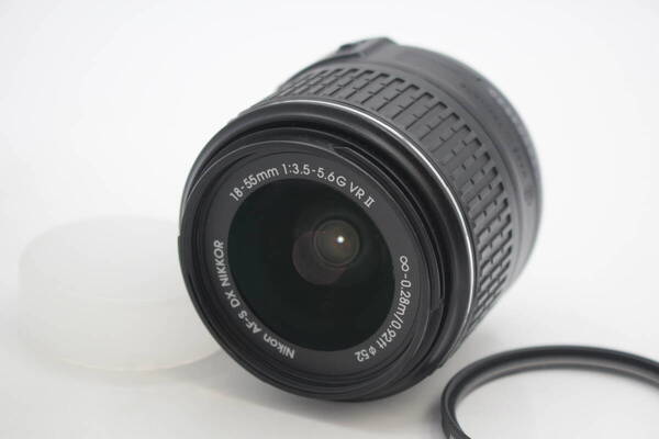 極美品◆Nikon ニコン AF-S DX NIKKOR 18-55mm F3.5-5.6G VR II◆4530-0514