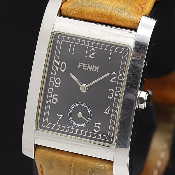 【箱あり/美品】FENDI スモセコ スクエア 腕時計 7000G Yahoo!オークション -「7000g fendi」の落札相場・落札価格