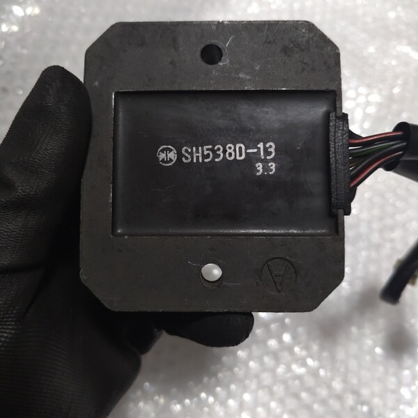 50525 CB1300SF SH538D-13 レギュレター イグナイター CDI ECU PGM-DCTユニット レクチファイア 実働取外し 純正 中古