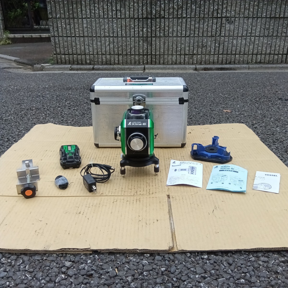 シンワ レーザー 墨出し機 ジャンク？