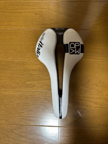 美品 軽量 定価63800円 セライタリア SELLE ITALIA FLITE BOOST MVDPモデル カーボンレール マチューファンデルプール限定モデル