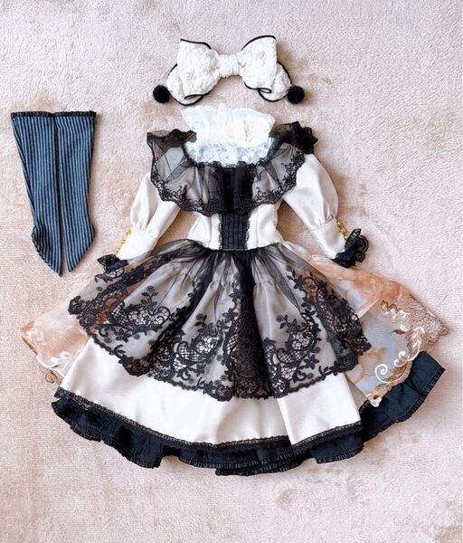 ディーラー様製 SDGrサイズ SD DD 1/3 ドール用お洋服 ドレスセット アイボリー×ブラック