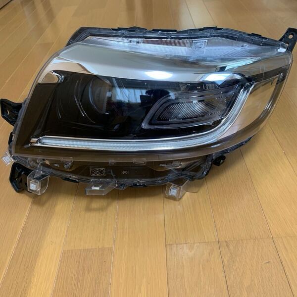 MK53S スペーシアカスタム 左ヘッドライト