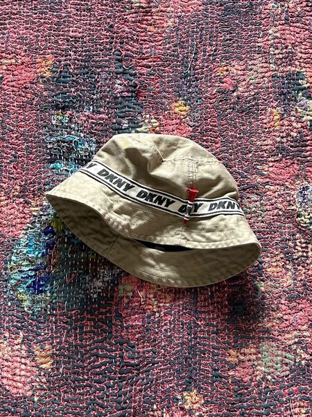 DKNY BUCKET HAT / 90S ディーケーエヌワイ バケットハット USA製 ストリート 古着