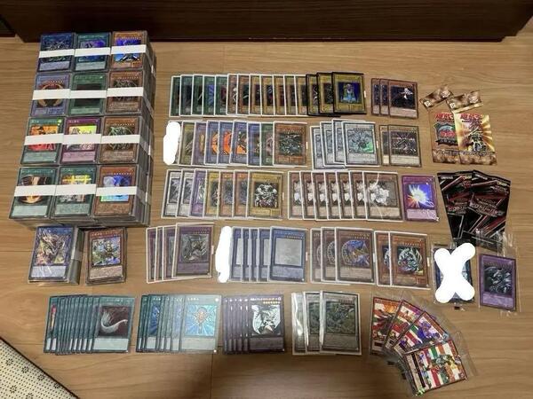 遊戯王 引退品 まとめ売り 約2000枚 レリーフ 初期 など コレクション