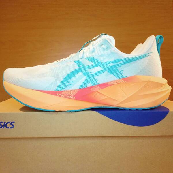 【美品・完売カラー】Asics/ Novablast 5/ 27.5 cm/ ライトブルー・オレンジ/ アシックス ノヴァブラスト ノバブラスト