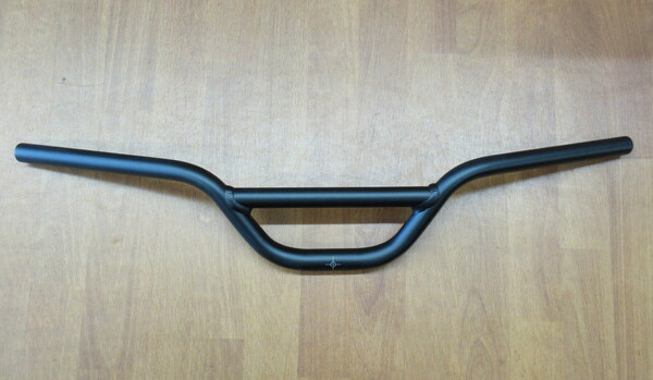 ■GIZA PRODUCTS アルミ・ハイライズバー ブラック BMX風/クランプ25.4φ MX-26AL