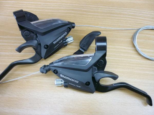 シマノ 3x8速 ST-EF500/2フィンガー シフト/Vブレーキ兼用レバー 新品・パッケージ無し